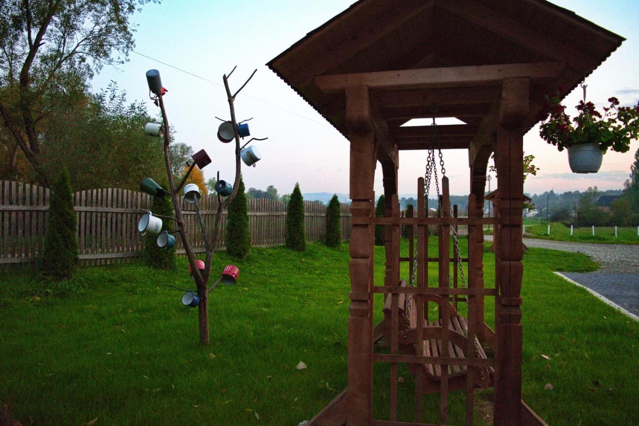 Conacul Cosaului Hotel Feresti Екстериор снимка